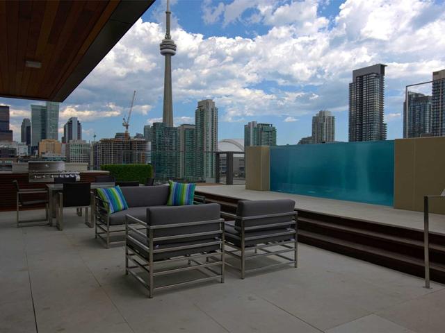 PH1001 - 500 Wellington St W