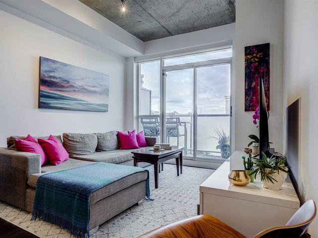 810 - 1005 King St W