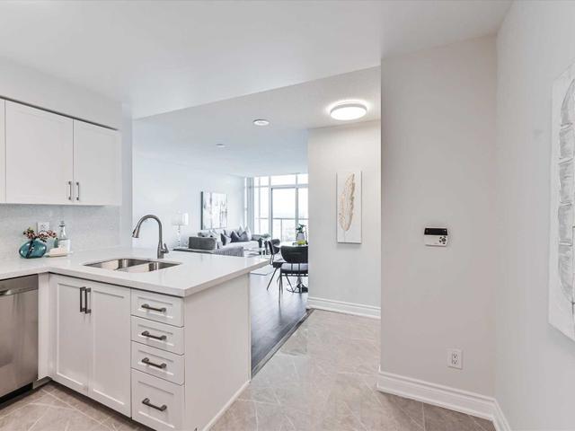 PH08 - 5508 Yonge St