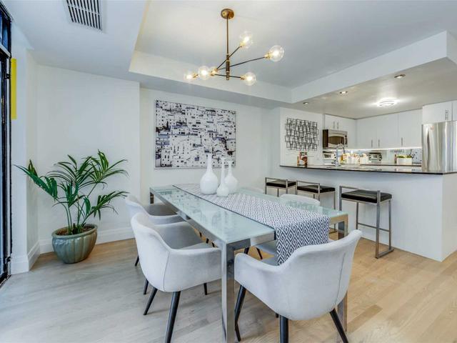 302 - 105 Victoria St