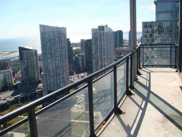 3309 - 25 Capreol Crt