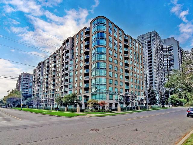 809 - 18 Pemberton Ave