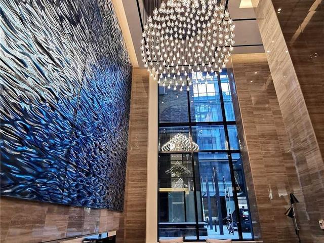 511 - 115 Blue Jays Way