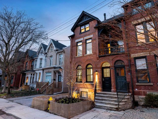 20 Boswell Ave