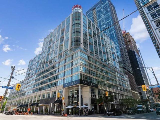 923 - 36 Blue Jays Way