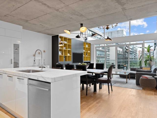 504 - 75 Portland St