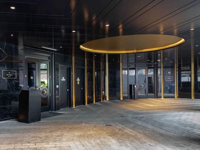 LPH4101 - 88 Blue Jays Way