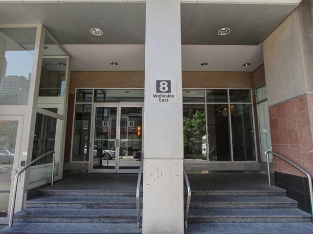 803 - 8 Wellesley St E