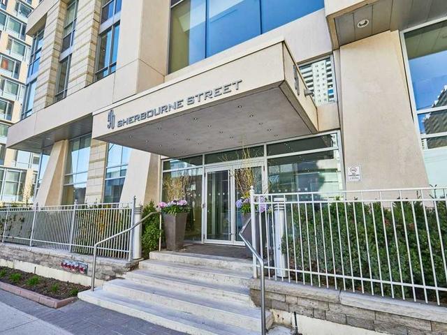 303 - 500 Sherbourne St