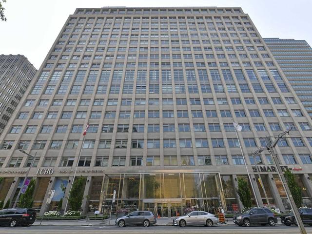 815 - 111 St Clair Ave W