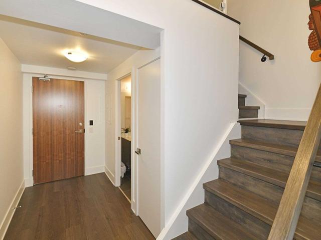 815 - 111 St Clair Ave W