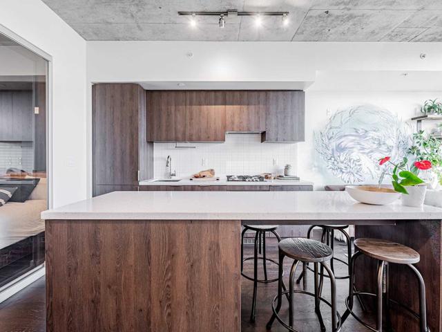 518 - 109 Ossington Ave