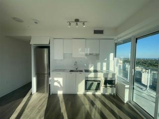 2510 St - 195 Redpath Ave