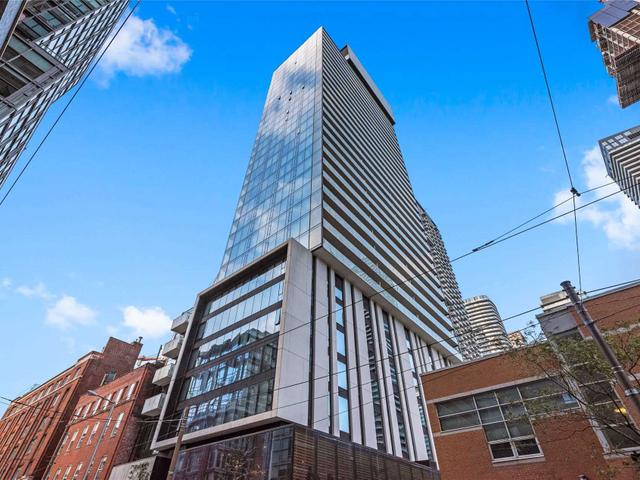 1407 - 11 Charlotte St