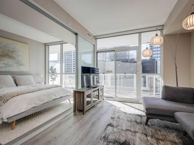 611 - 75 Queens Wharf Rd