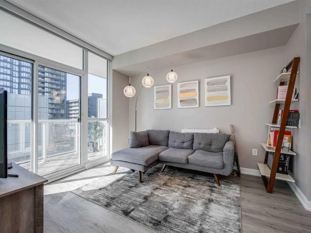 611 - 75 Queens Wharf Rd