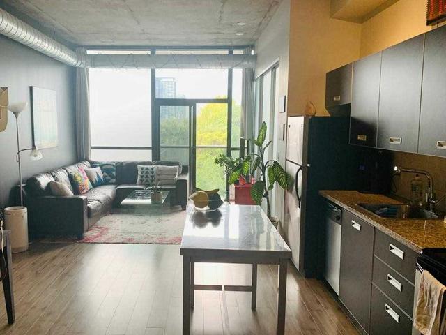 516 - 60 Bathurst St