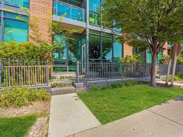 214 - 1171 Queen St W