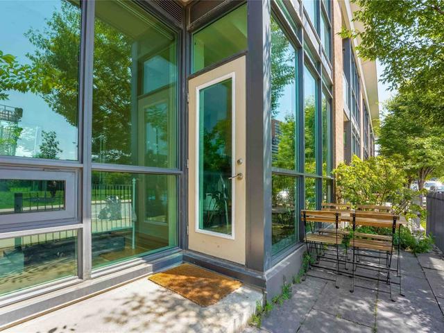 214 - 1171 Queen St W