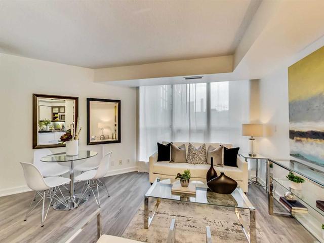 701 - 36 Blue Jays Way