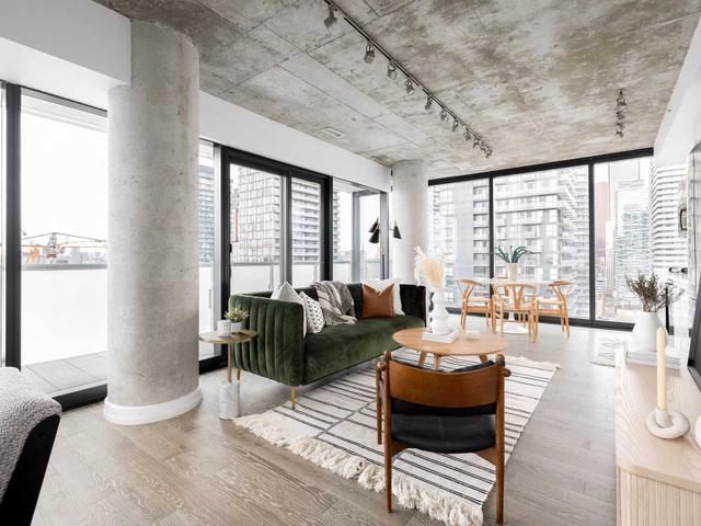 2306 - 11 Charlotte St