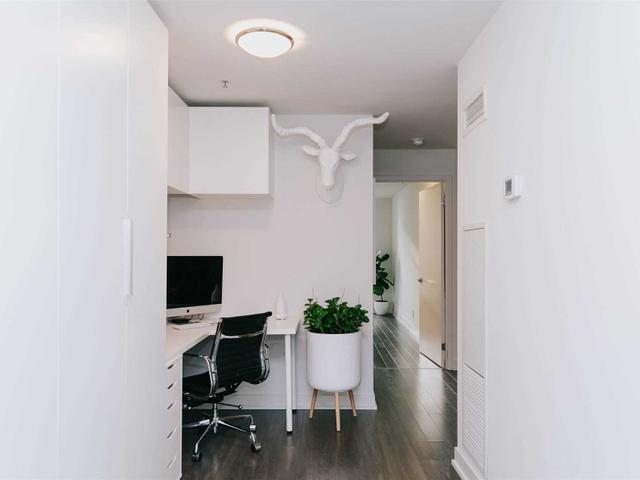 213 - 707 Dovercourt Rd