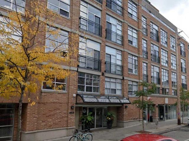 417 - 955 Queen St W