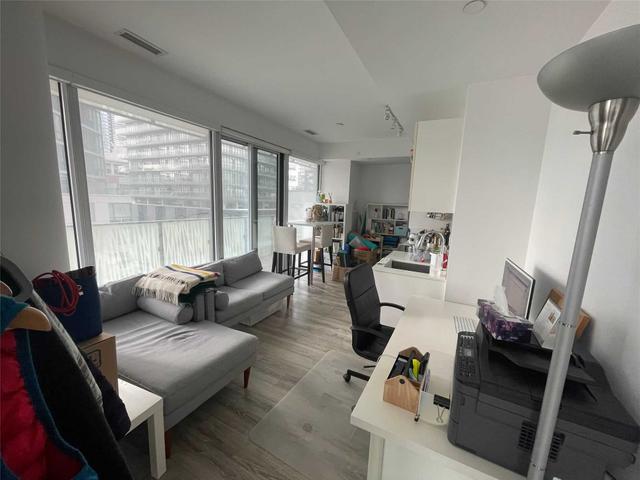 502 - 42 Charles St E