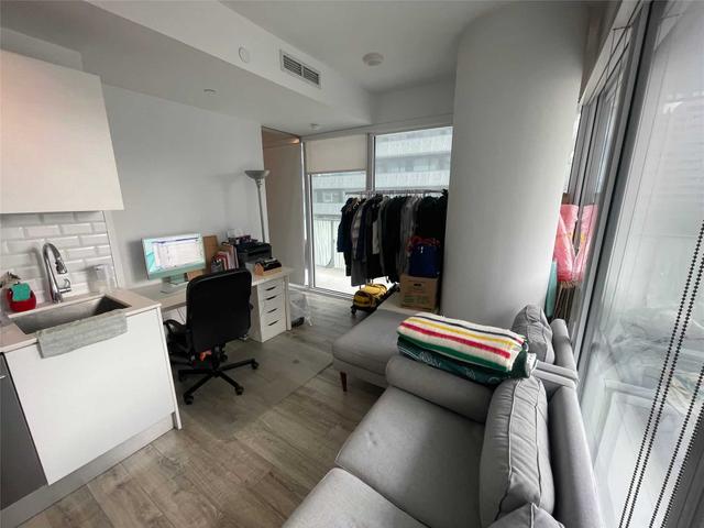 502 - 42 Charles St E