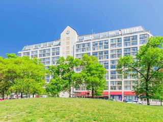 918 - 222 The Esplanade Pl