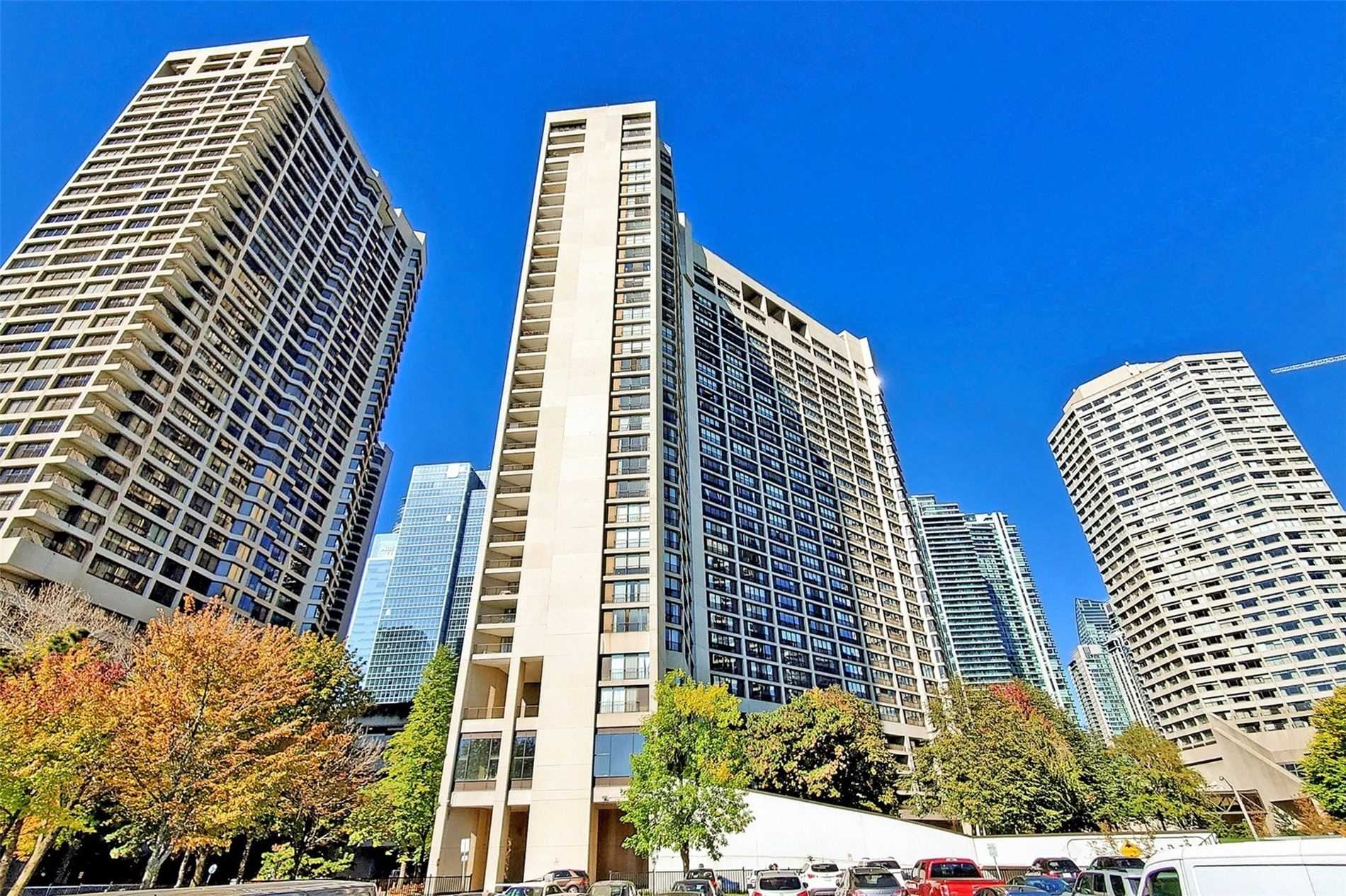 3236 33 Harbour Sq, Toronto Terminated, C5414493 Condos.ca