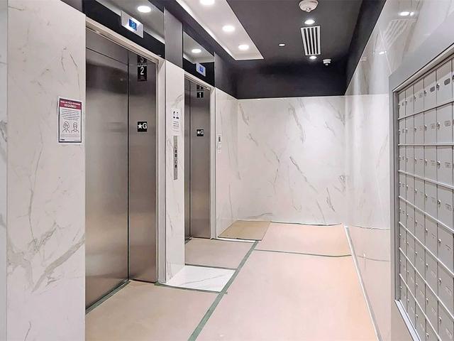 607 - 458 Richmond St W