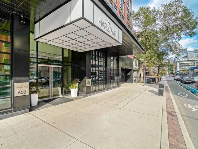 401 - 608 Richmond St W