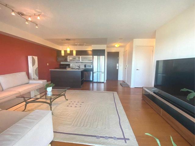 2105 - 80 Western Battery Rd