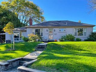 230 Lord Seaton Rd