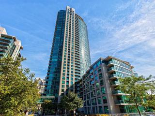 409 - 215 Fort York Blvd