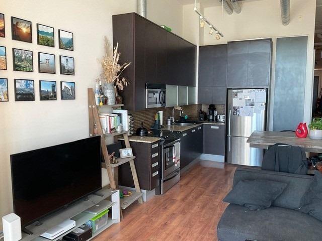 440 - 380 Macpherson Ave