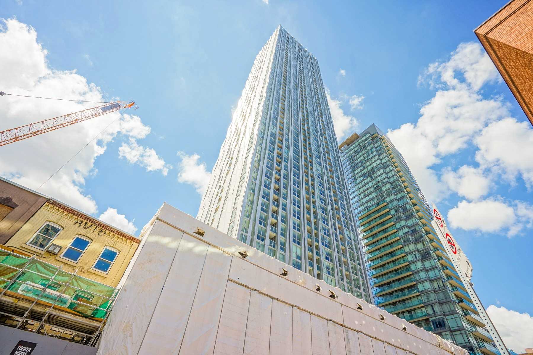 2302 - 1 Yorkville St, Toronto | Sold, C5417852 | Condos.ca