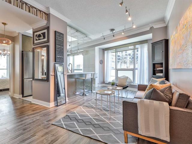 607 - 38 The Esplanade