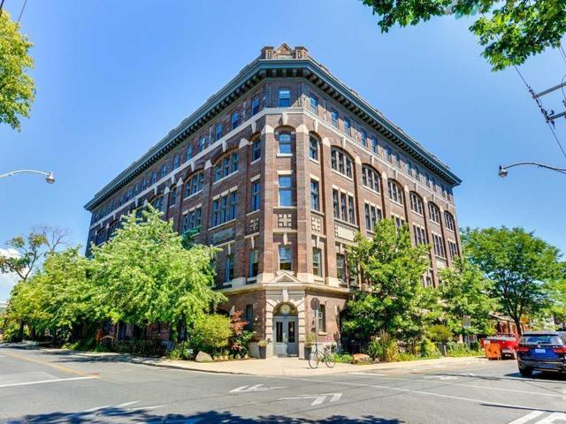 502 - 183 Dovercourt Rd