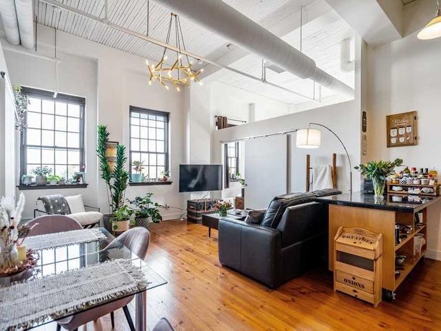 502 - 183 Dovercourt Rd