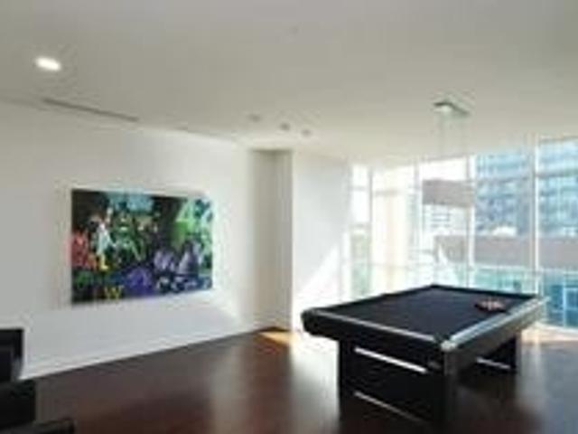 1006 - 116 George St