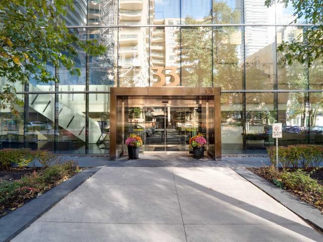 4504 - 33 Charles St E