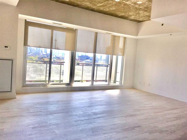 1122 - 20 Minowan Miikan Lane