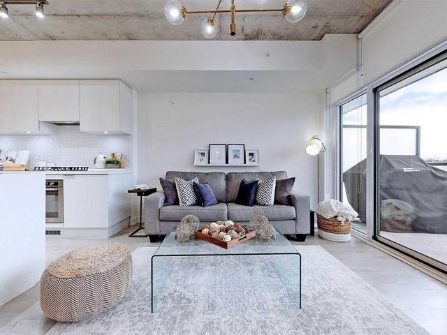 322 - 109 Ossington Ave