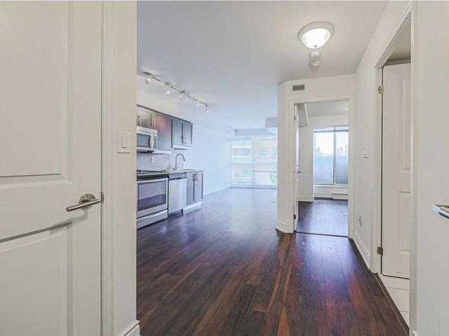 314 - 400 Adelaide St E