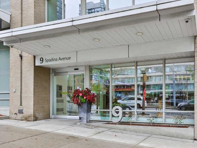 206 - 9 Spadina Ave
