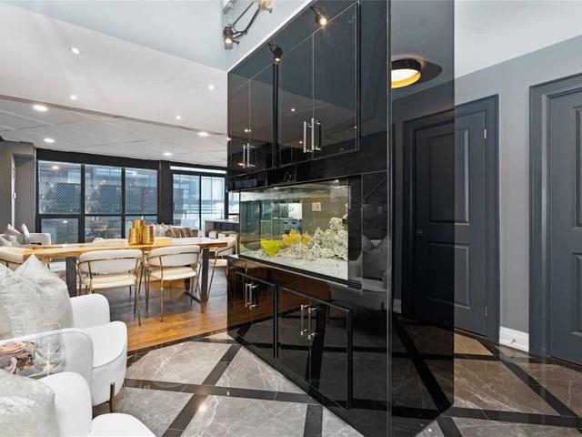 817 - 8 Telegram Mews