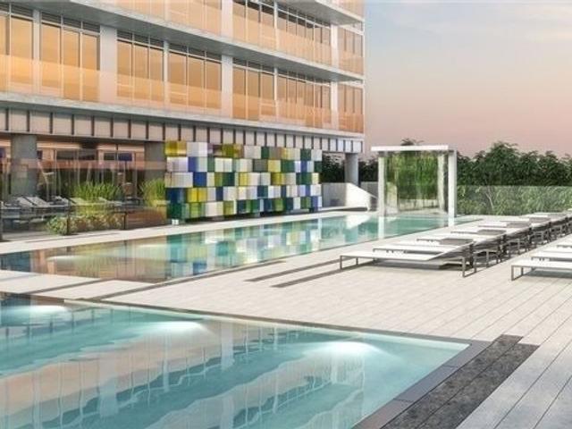 2703 St - 195 Redpath Ave