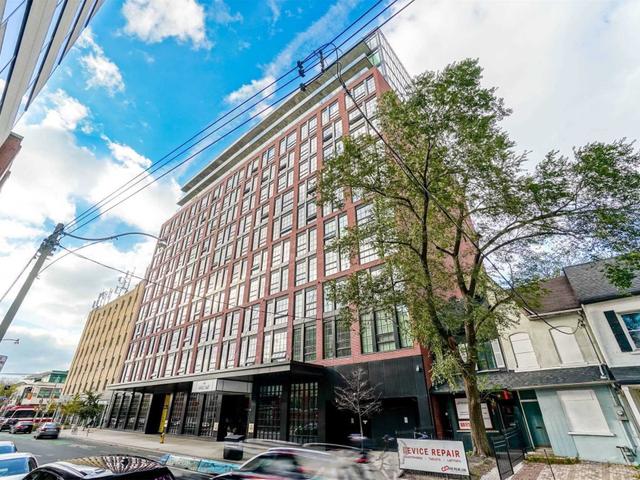 401 - 608 Richmond St W